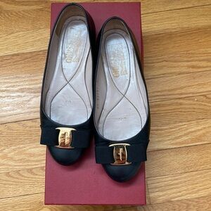 Salvatore Ferragamo Varina 1 cm (Size 5)